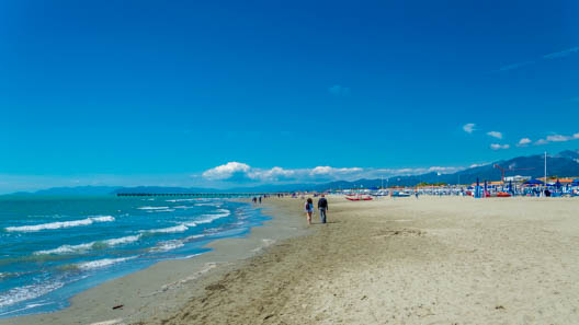 La spiaggia, Forte dei Marmi, Italia